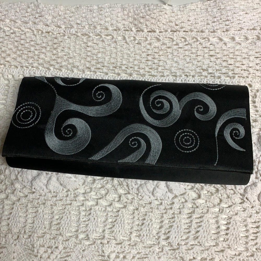90’s swirly print evening clutch